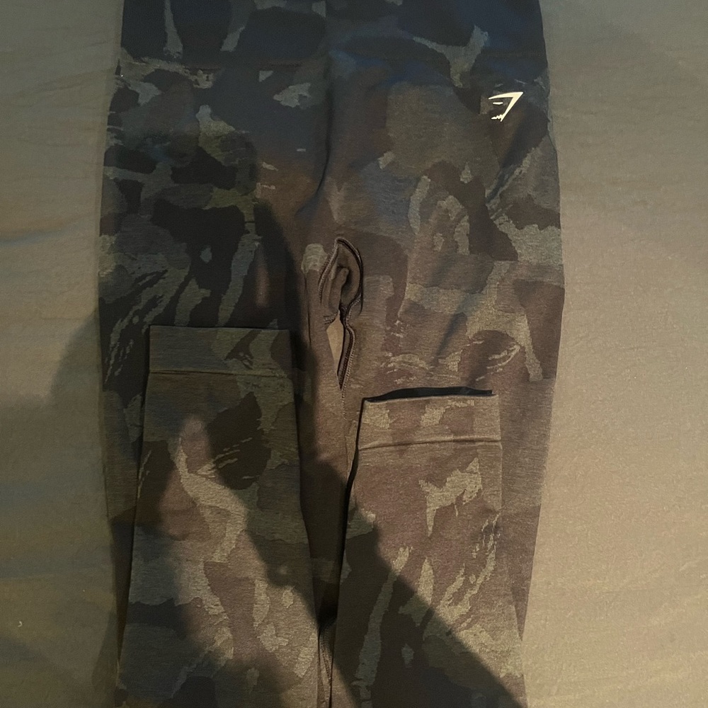 Gymshark, size M, adapt camo seamless